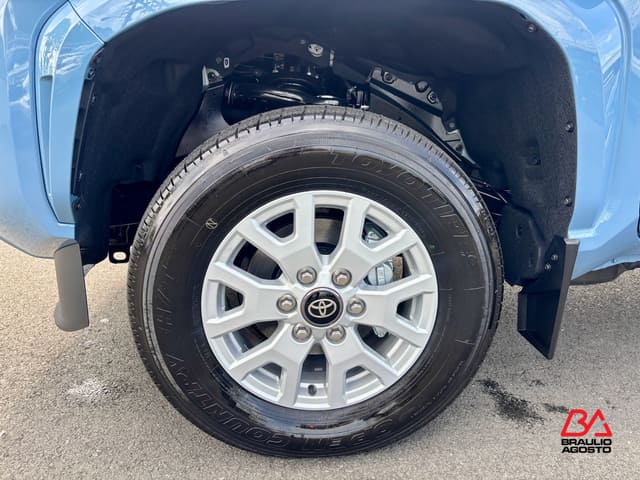 Toyota Tacoma 2WD SR5 2026