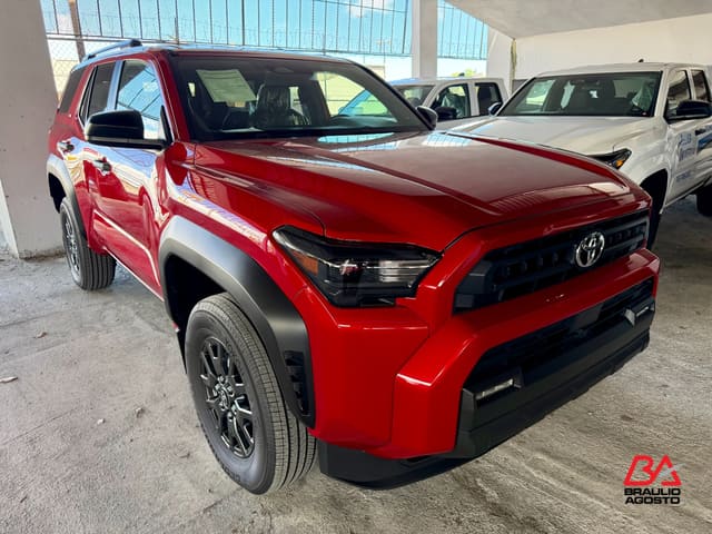 Toyota 4Runner SR5 2026
