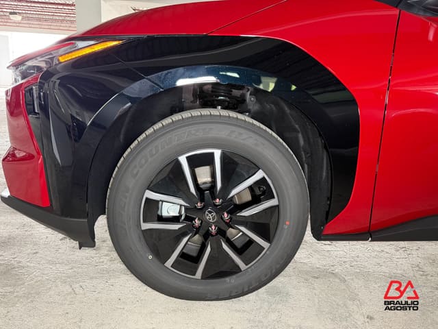 Toyota bZ XLE Plus 2026