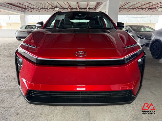 Toyota bZ XLE Plus 2026