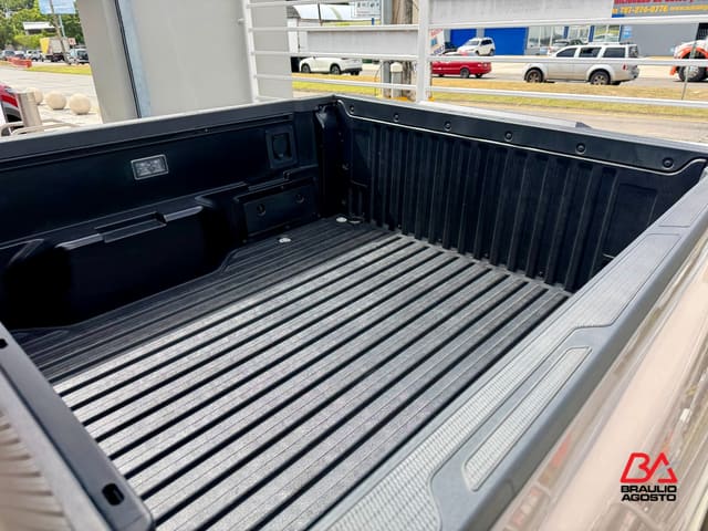 Toyota Tacoma 4WD TRD Pro Hybrid 2025