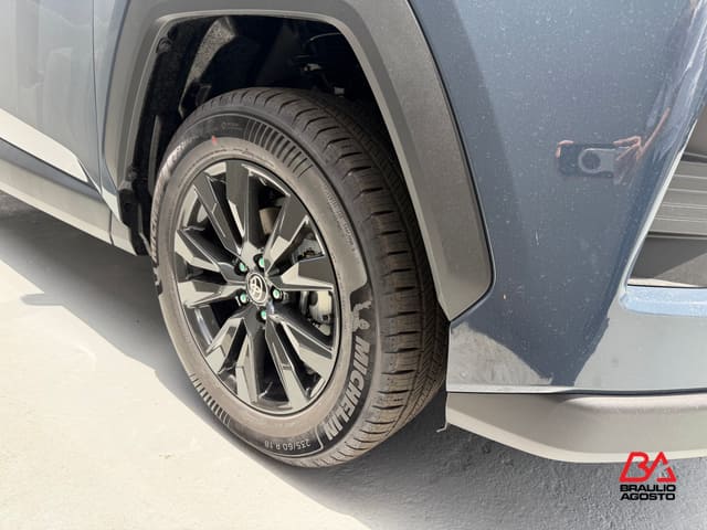 Toyota RAV4 XLE Premium 2026