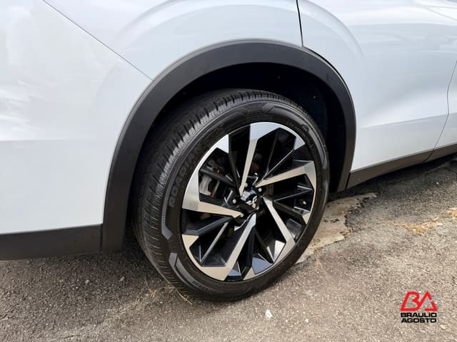 Mitsubishi Outlander SE 2024