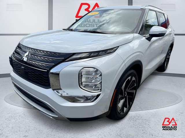 Mitsubishi Outlander SE 2024