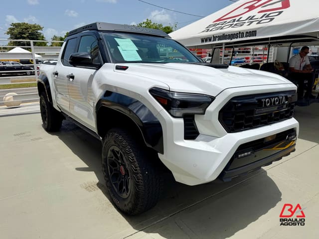 Toyota Tacoma 4WD TRD Pro Hybrid 2026