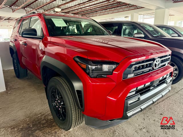 Toyota 4Runner SR5 2026