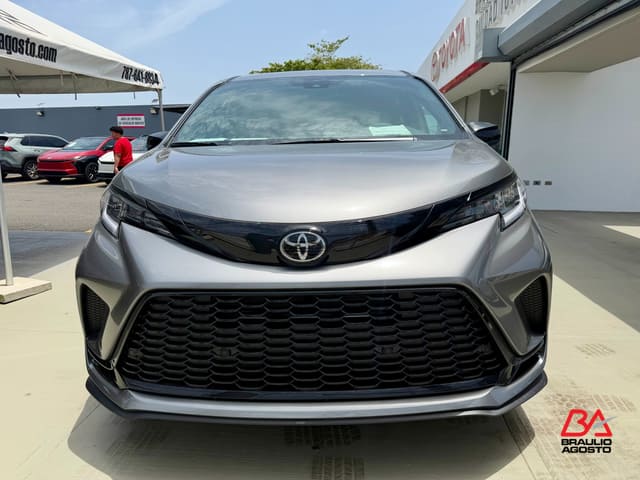 Toyota Sienna XSE 2026