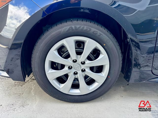 Toyota Corolla LE 2026