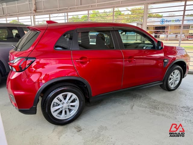 Mitsubishi Outlander Sport ES 2023