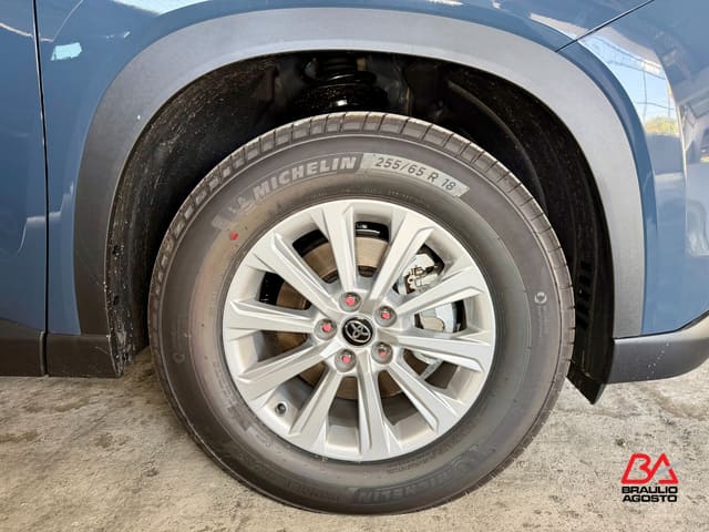 Toyota Grand Highlander XLE 2026