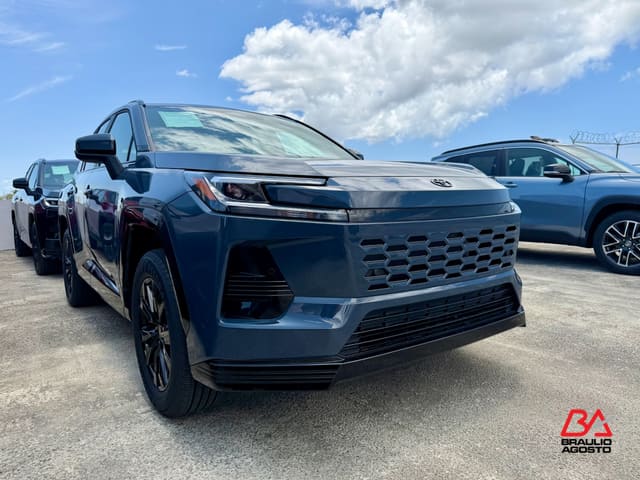 Toyota RAV4 SE 2026