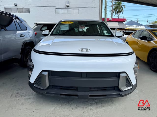 Hyundai Kona SE 2025