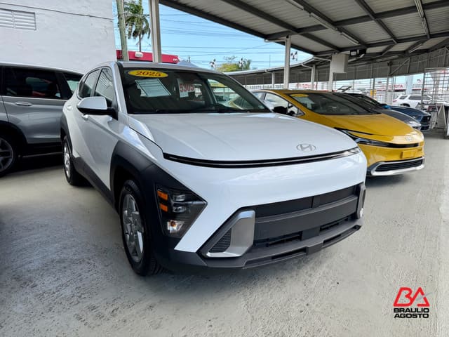 Hyundai Kona SE 2025
