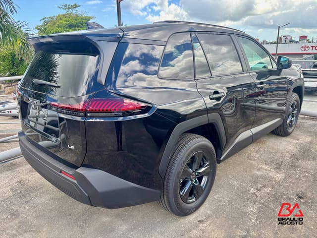 Toyota RAV4 LE 2026