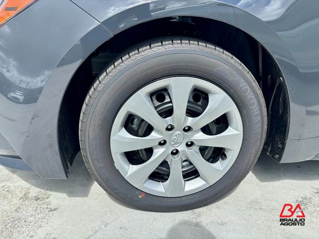Toyota Corolla LE 2026