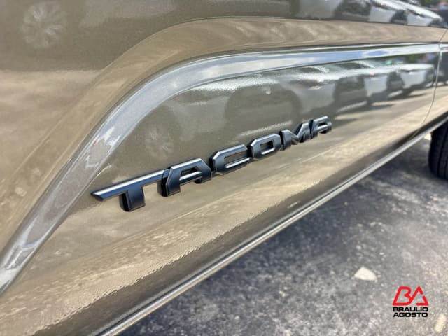 Toyota Tacoma 2WD SR5 2026