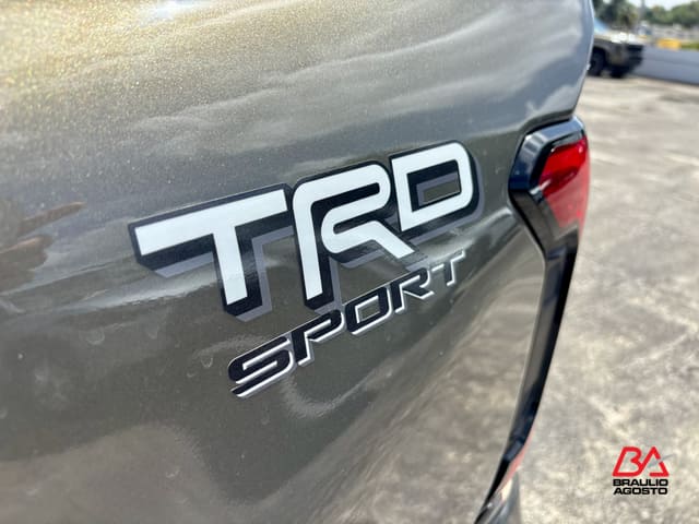 Toyota Tacoma 2WD SR5 2026