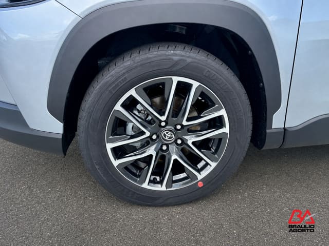 Toyota Corolla Cross XLE 2026