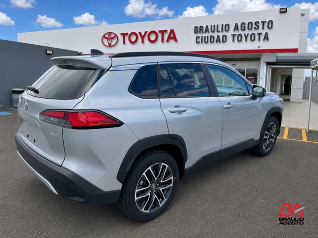 Toyota Corolla Cross XLE 2026