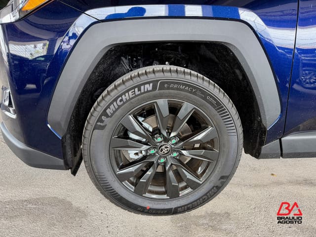 Toyota RAV4 XLE Premium 2026
