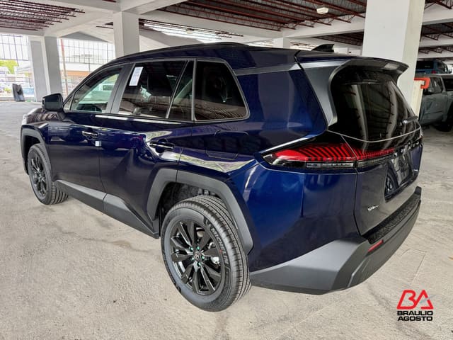 Toyota RAV4 XLE Premium 2026