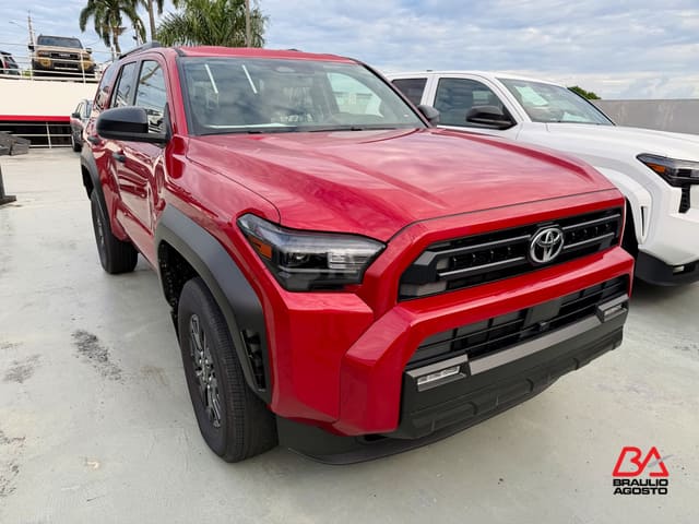 Toyota 4Runner SR5 2026