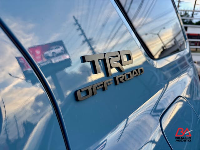 Toyota 4Runner SR5 2026