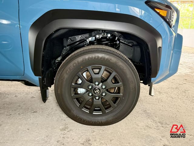 Toyota 4Runner SR5 2026