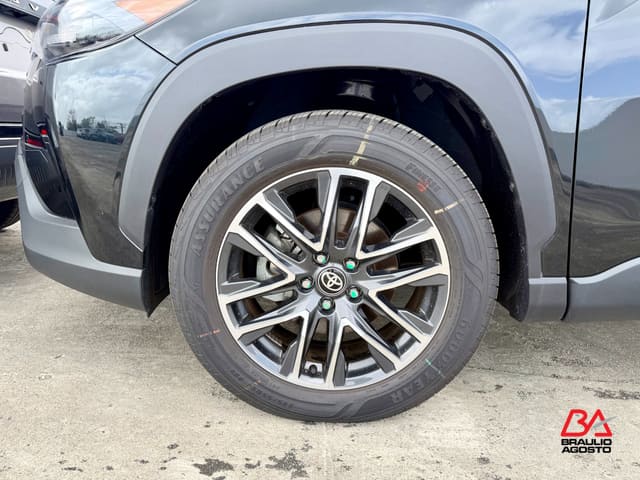Toyota Corolla Cross XLE 2026