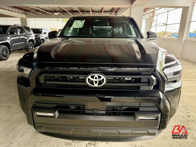 Toyota 4Runner SR5 2026