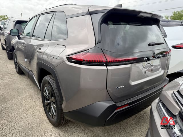 Toyota RAV4 XLE Premium 2026