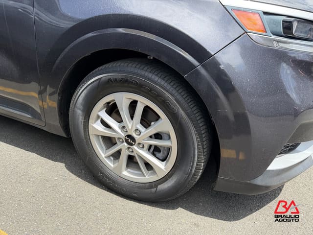 Kia Carnival LX 2024