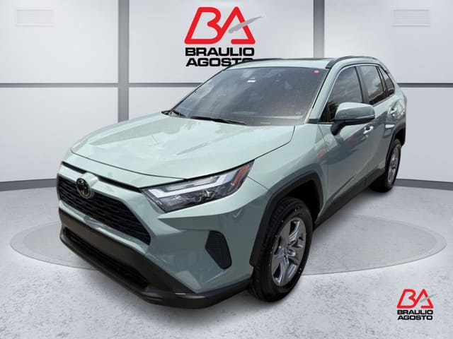 Toyota RAV4 XLE 2025