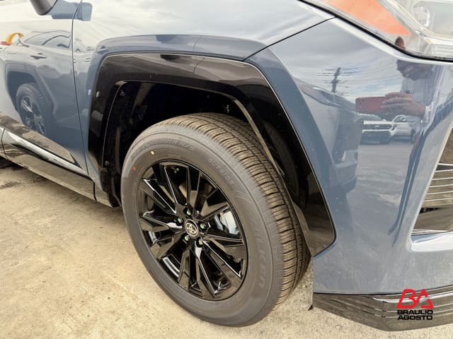Toyota RAV4 SE 2026