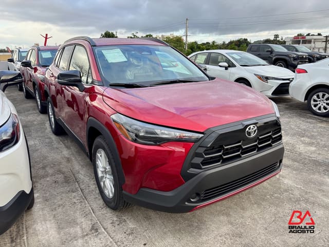 Toyota Corolla Cross LE 2026