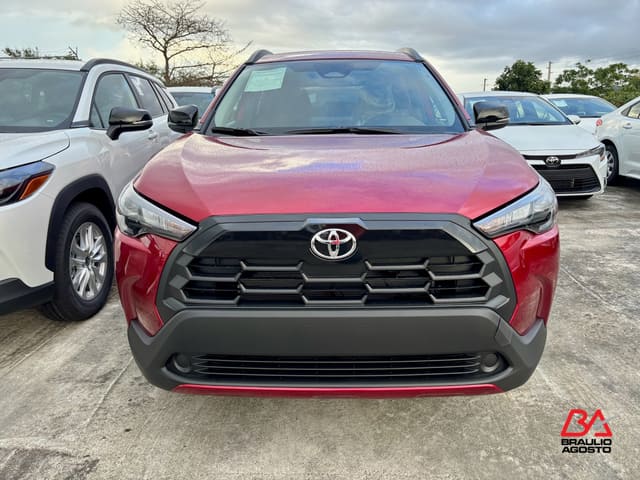 Toyota Corolla Cross LE 2026