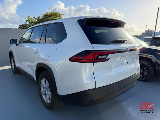 Toyota Grand Highlander LE 2026