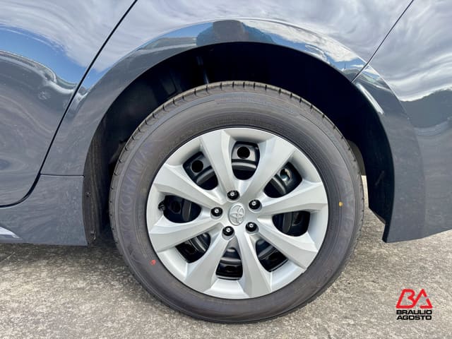 Toyota Corolla LE 2026