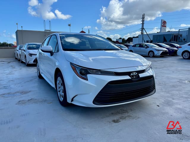 Toyota Corolla LE 2026
