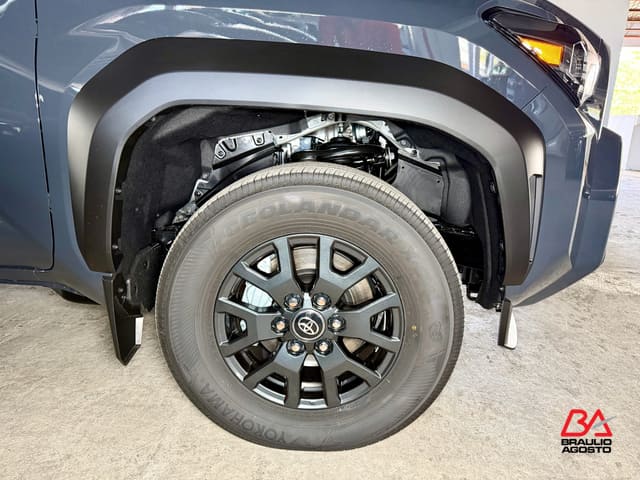 Toyota 4Runner SR5 2026