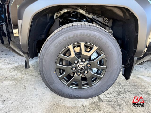 Toyota 4Runner SR5 2026