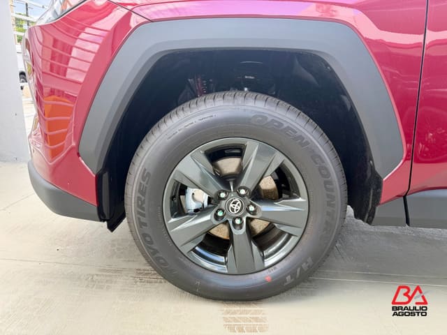 Toyota RAV4 LE 2026