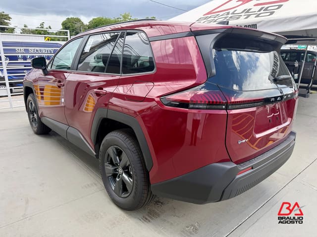 Toyota RAV4 LE 2026