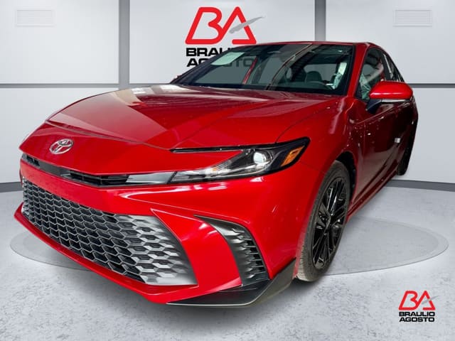 Toyota Camry SE 2026