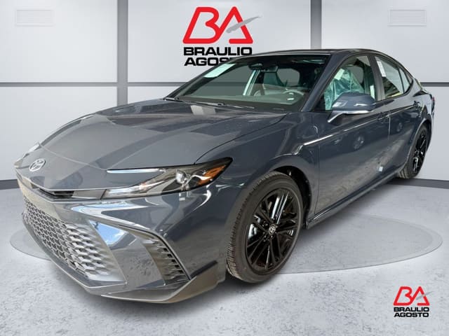 Toyota Camry SE 2026