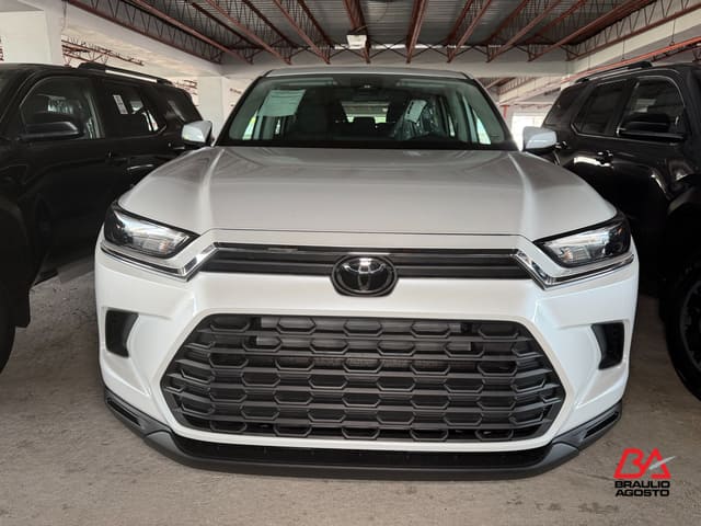 Toyota Grand Highlander LE 2026