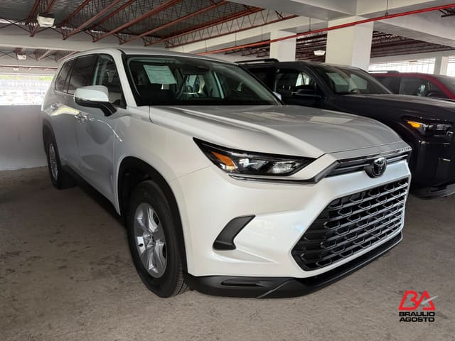 Toyota Grand Highlander LE 2026
