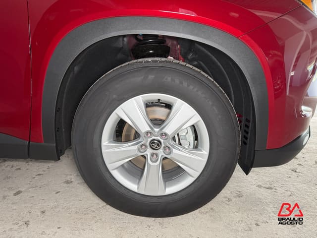 Toyota Grand Highlander LE 2026