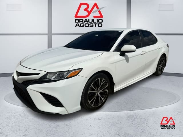 Toyota Camry SE Nightshade 2020