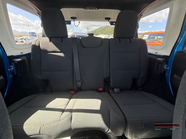 Jeep Wrangler 4-Door Willys 4x4 2026